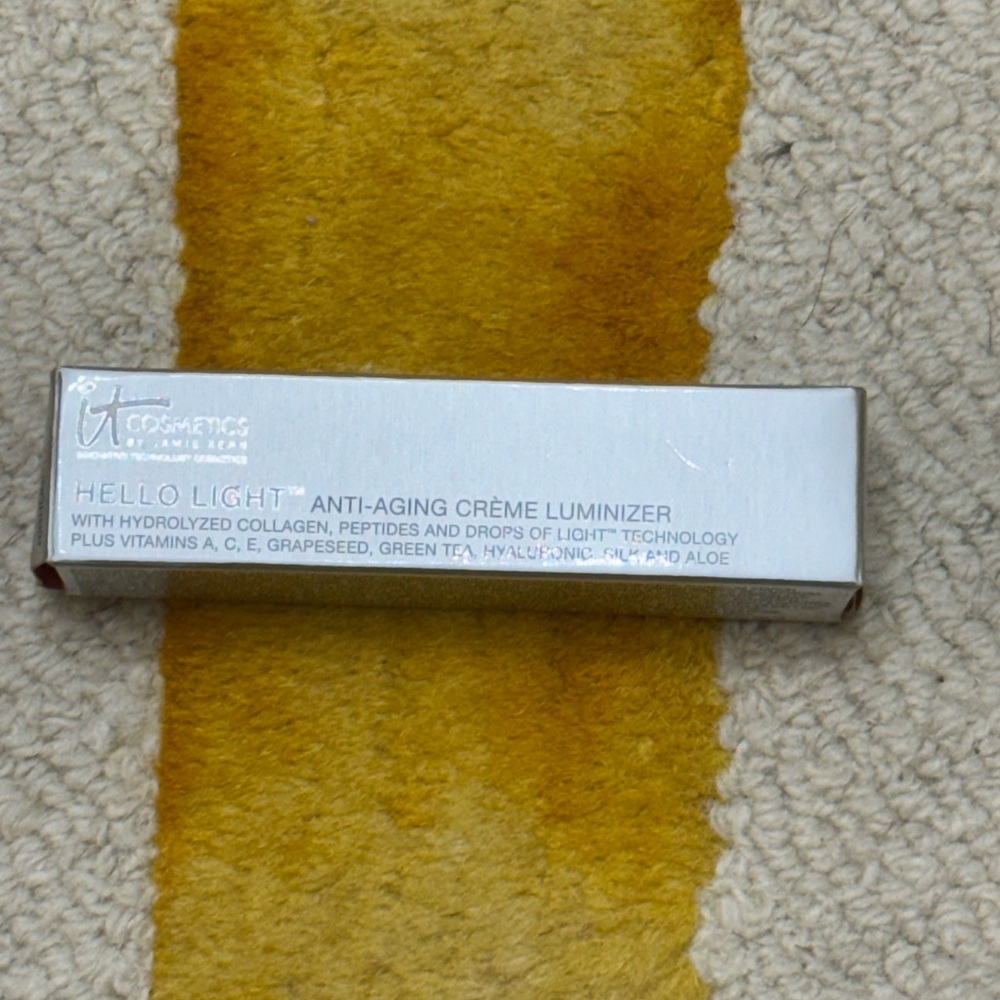 IT Cosmetics Hello Light Anti-Aging Crème Luminizer - Silver